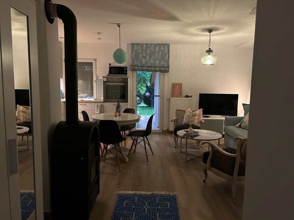 Kisvirag Vendeghaz Villa Balatonvilágos Eksteriør bilde